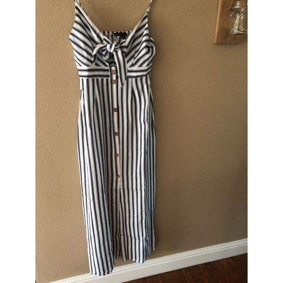 Striped button down front tie - Picture 4 of 5